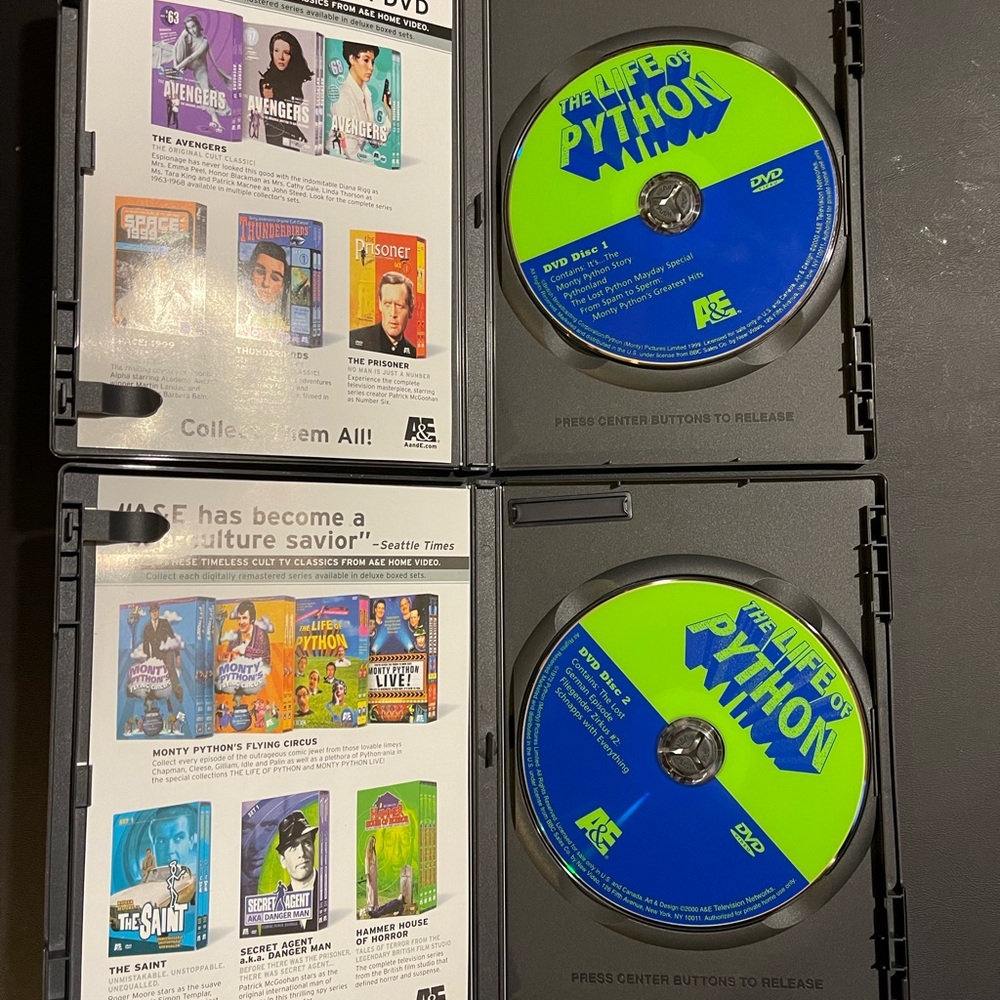 Monty Python DVD set - Picture 11 of 11